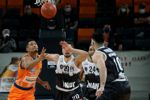 也为球队提 也为球队提