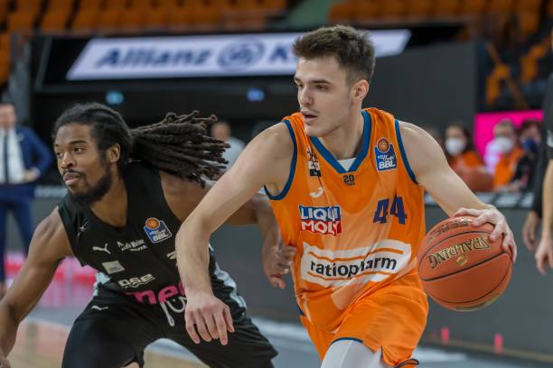 上场时间 上场时间